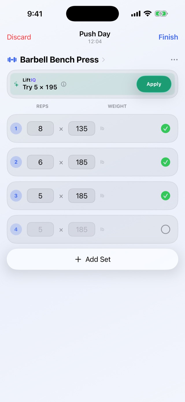 LiftIQ suggesting the next weight and rep target for the lift.